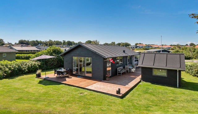 Ocean front home in Sæby with WiFi