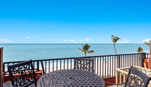 Ocean-Front Luxury Penthouse Private Rooftop Sundeck 50 ft to Beach