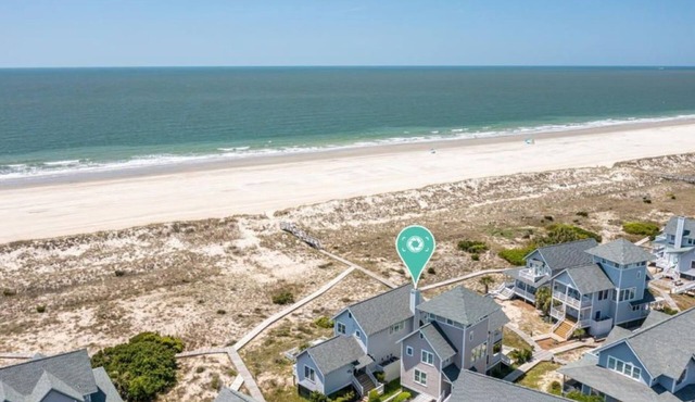 Ocean Front Pet Friendly Steps to Beach Shoals and BHI Club 2023 Renovation