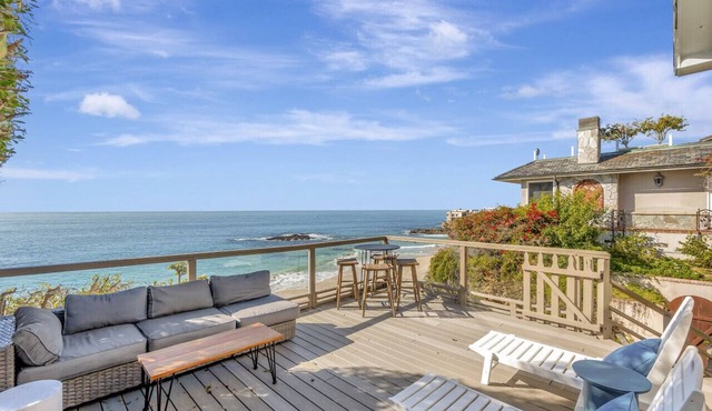 OCEAN FRONT! Private stairs from home to BEACH! B
