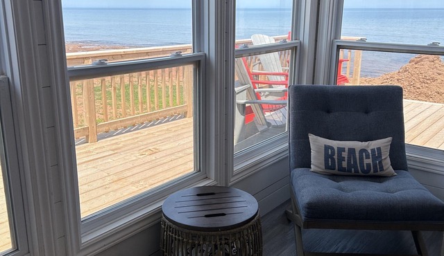 Ocean Front Property, Nearby Beaches and Breathtaking Sunsets!