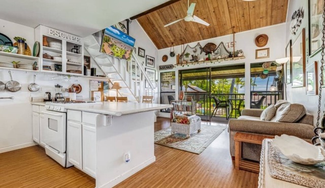 Ocean Front Retreat W/Kitchen-Molokai Shores A308
