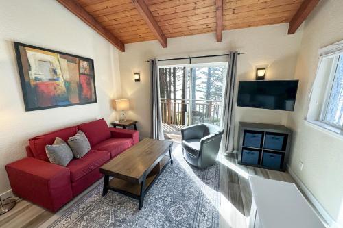 Ocean Front, Serenity at Oregon House, Stairs to the Beach!