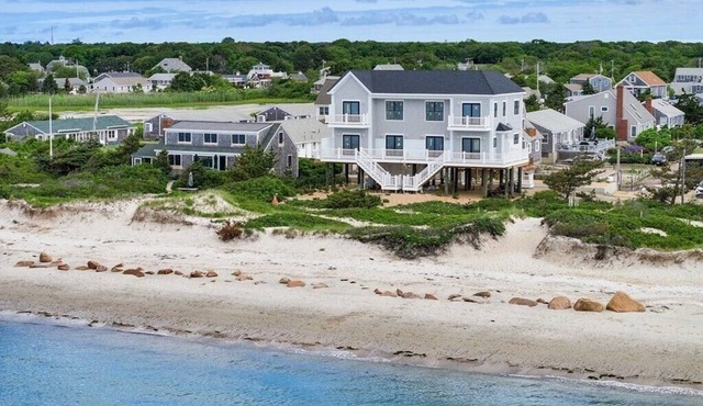 Ocean front townhouse on Nantucket Sound with Semi Private Beach