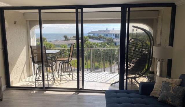 Ocean Front Condo - Just Renovated & Furnished with pool Pickle ball & Tennis
