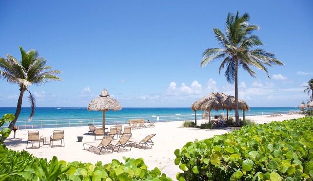 Ocean Front Villa, Private Beach, Sunrise view, IntraCoastal Sunset, Heated Pool