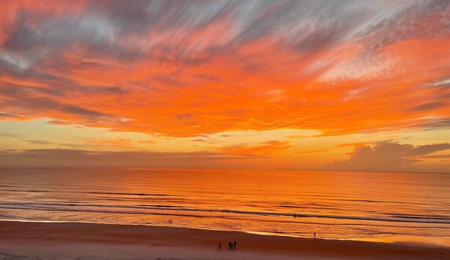 Ocean front w/Balcony -the "How Sweet It Is!" condo with breathtaking Views