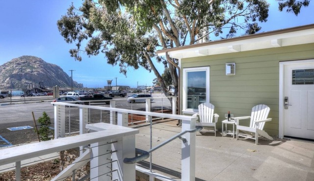 Ocean front with Morro Rock views: 2Bdrm Condo at Salty Sister