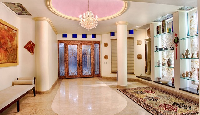 Ocean frontage villa, located 10 miles south of downtown P V romantic zone