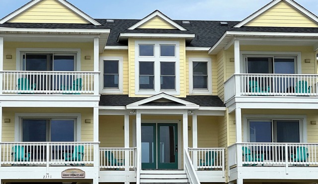 Ocean FrontRow,PrivatePool,New Hottub,Sleeps 16,PetFriendly,NewLVP,Upgrades,VIEW