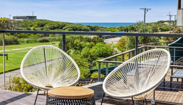 Ocean, Golf Course and Parkland Views 250m to Sand