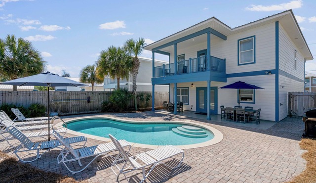 Ocean Kiss'D | Private Pool | 6-Seater Golf Cart | 3 Min Walk to Beach