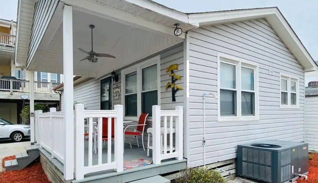 Ocean Lakes Resort- Adorable cottage home close to beach, Myrtle Beach SC