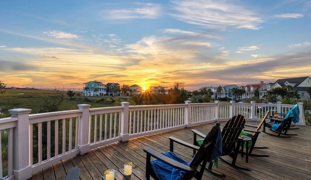 Ocean & Marsh Views! 5BR 5BA, free Golf Cart, See Our Reviews!
