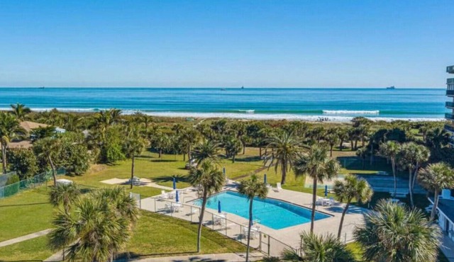 Ocean Oasis at Saturn - Beach Access and Pool