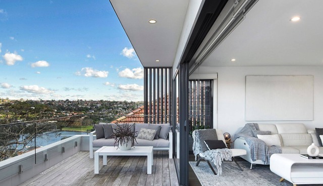 Ocean Outlook in Fairlight