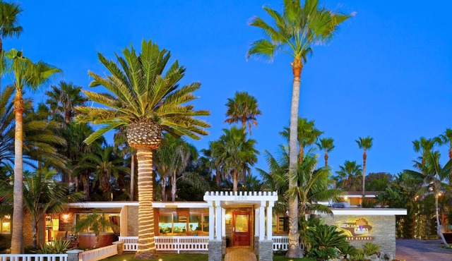 Ocean Palms Beach Resort