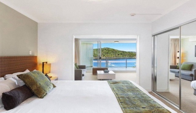 OCEAN PANORAMA - 1 Bedroom Oceanview Apt