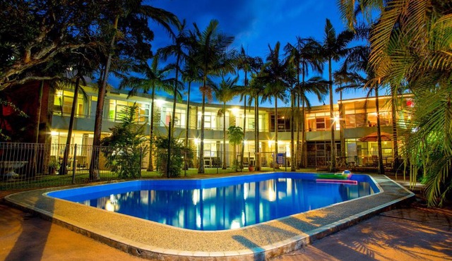 Ocean Paradise Studios & Apartments