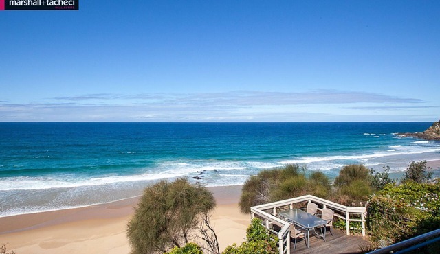 Ocean Pearl - 61 Bunga Street- Luxury, beachfront, Linen and Wifi