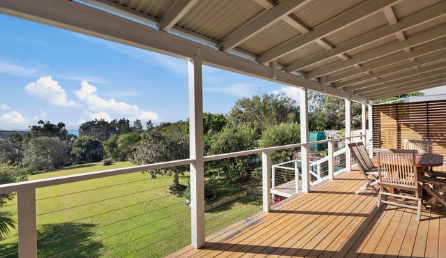 Ocean Pearl - stunning Arrawarra Headland headland location