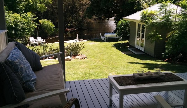 OCEAN PEARL ~ Beachfront, Lagoon Backyard, Pet Friendly