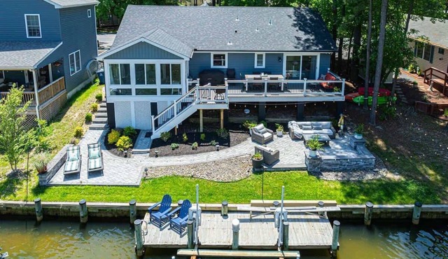 Ocean Pines 3BR 2BA Canal Front Home with Sunroom