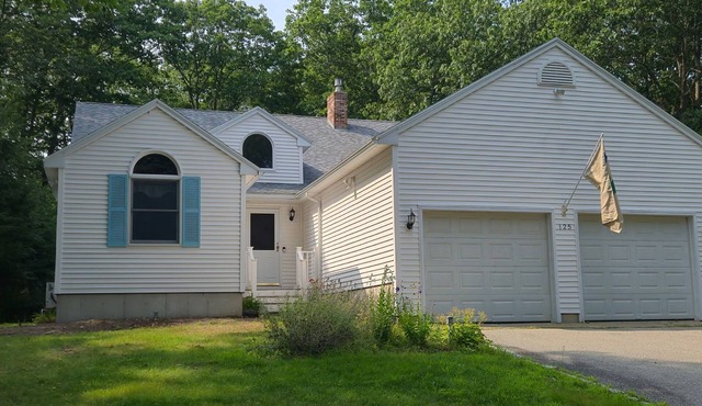 Ocean Pines - Charming 4-bedroom house, close to beach, and more!