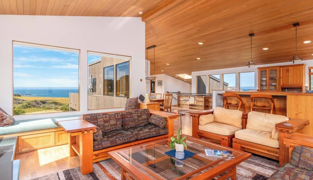Ocean Retreat | BBQ, Hot Tub & Ocean Views