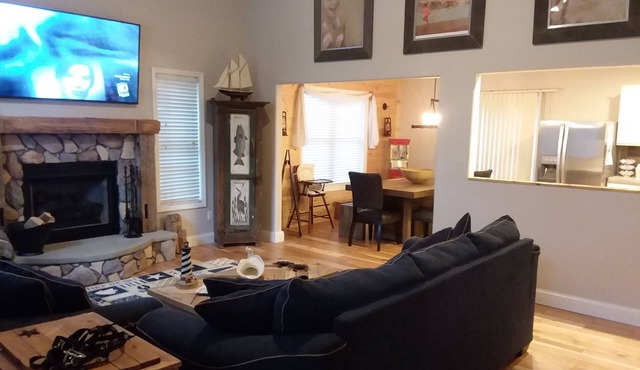 Ocean Retreat - Rustic style house w/pool