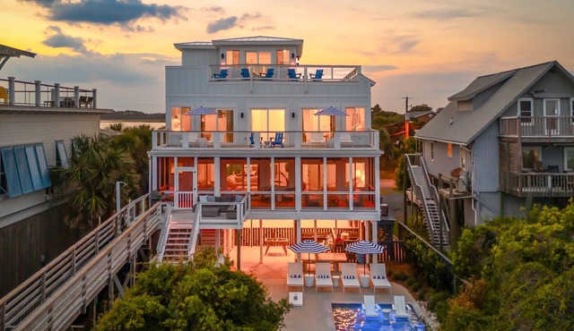 Ocean's Eye - Luxury - Oceanfront - Private Heated Pool - Sunrise and Sunset Views
