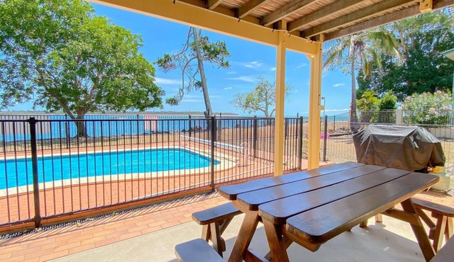 Ocean Shores DOWN - Burrum Heads- Riverfront - Pool - 2BR