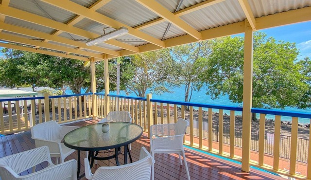 Ocean Shores (Whole House) - Riverfront - Pool - 2