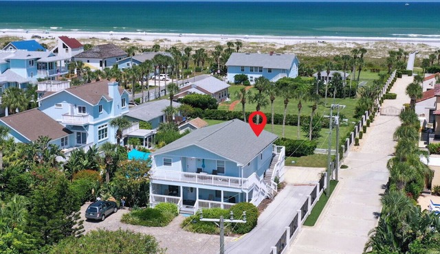 Ocean Song – Charming 2 Bedroom with Private Ocean View Balcony & Sea Breezes & Pool Access