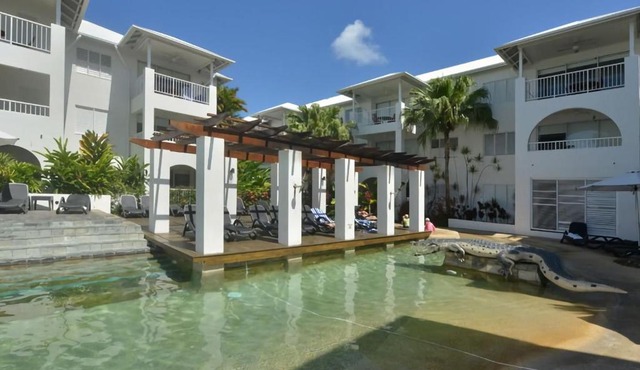 Ocean Sounds 2 Bedroom Apartment