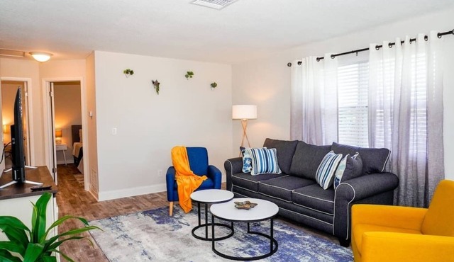 Ocean Spray Hideaway - New Steps to Beach and Sand