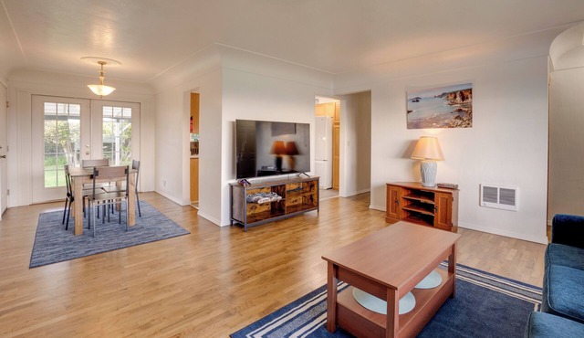 Ocean & Sunset Views: Brookings Home Near Town!