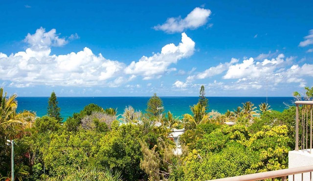 Ocean Terraces - Split Level Apartment At The Beach - Ocean Views, Rooftop Terrace - 3 bed, 2 bath