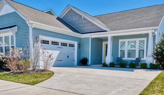 Ocean View * 5BR Luxury Single Family House w 4.5 Bathrooms