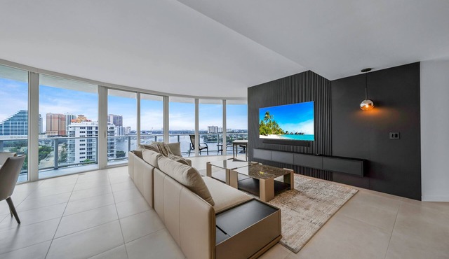 Ocean view Amazing 3BR unit at Tiffany House 5*