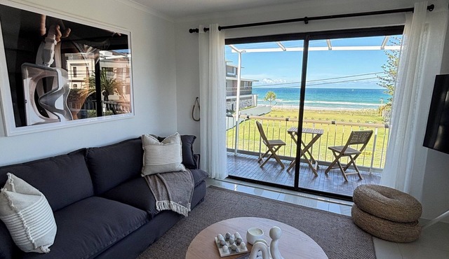 Ocean View Apartment in Mermaid Beach