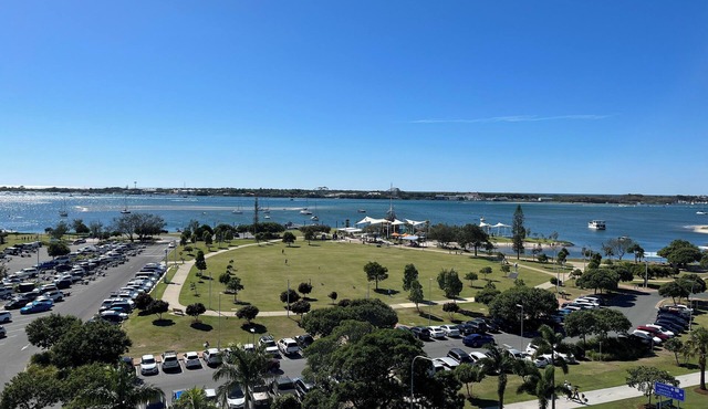 Ocean View Apartment at the Heart of Gold Coast