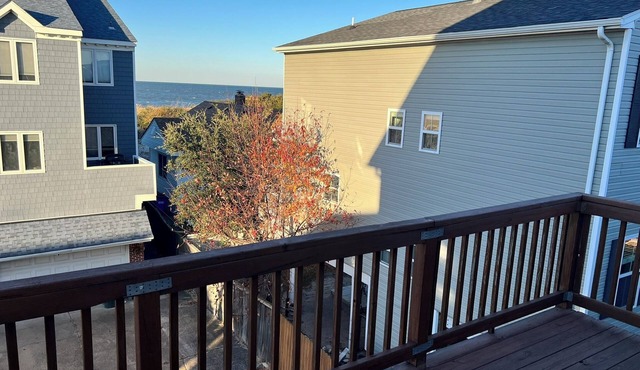 Ocean View Beach House. Sleeps 8 Coastal Luxe. Seabreeze!