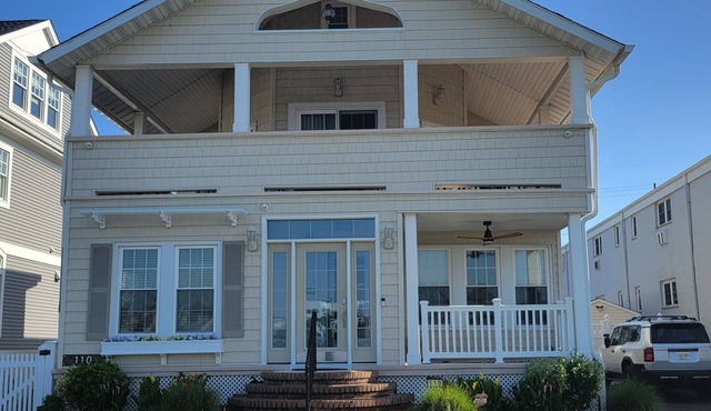 Ocean view 'best' in Belmar-4 bedroom house with Pool-on Silver Lake-Sunsets!