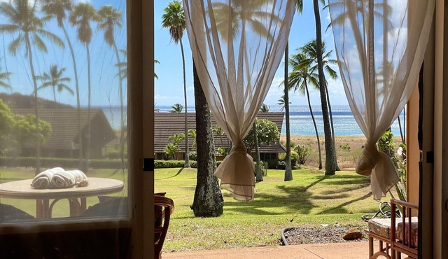Ocean View Condo in Kepuhi Beach, Molokai Island. Great Value.
