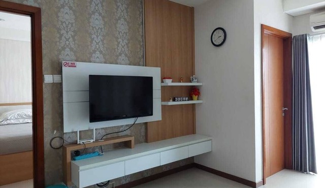 Ocean View Cozy 2-bedroom condo with AC in superb North Jakarta.