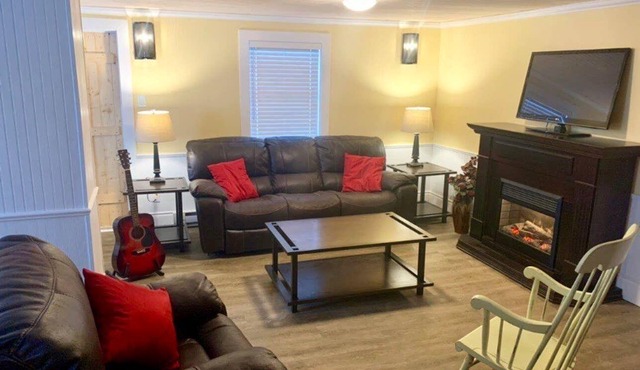 Ocean view Historical Ellis Saint House