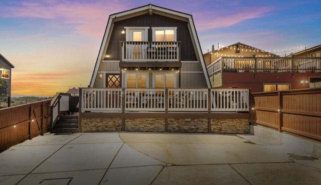Ocean View Home With Fun Deck & Just Steps To The Beach - Sleeps 10