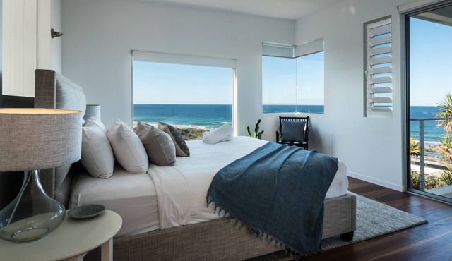 Ocean View Large House Pool BBQ Lift And Multiple Other High-End Features