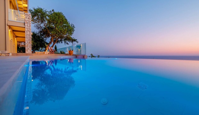Ocean View Luxury Villa Ethra